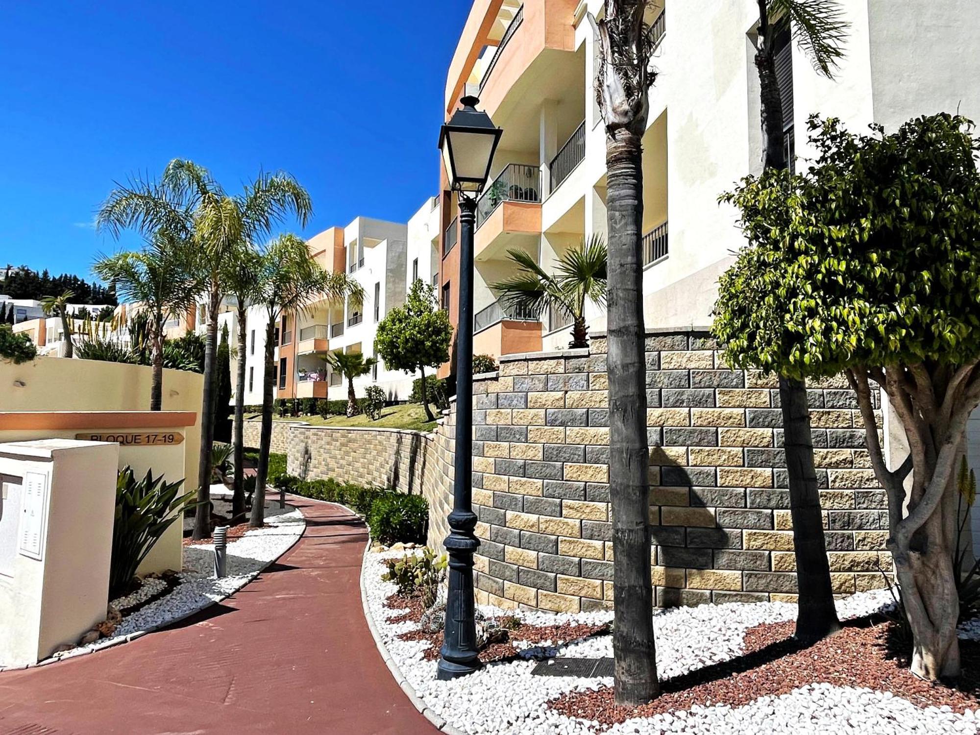Spectacular Views - Luxury Apartment In Resort - Marbella Hills Buitenkant foto