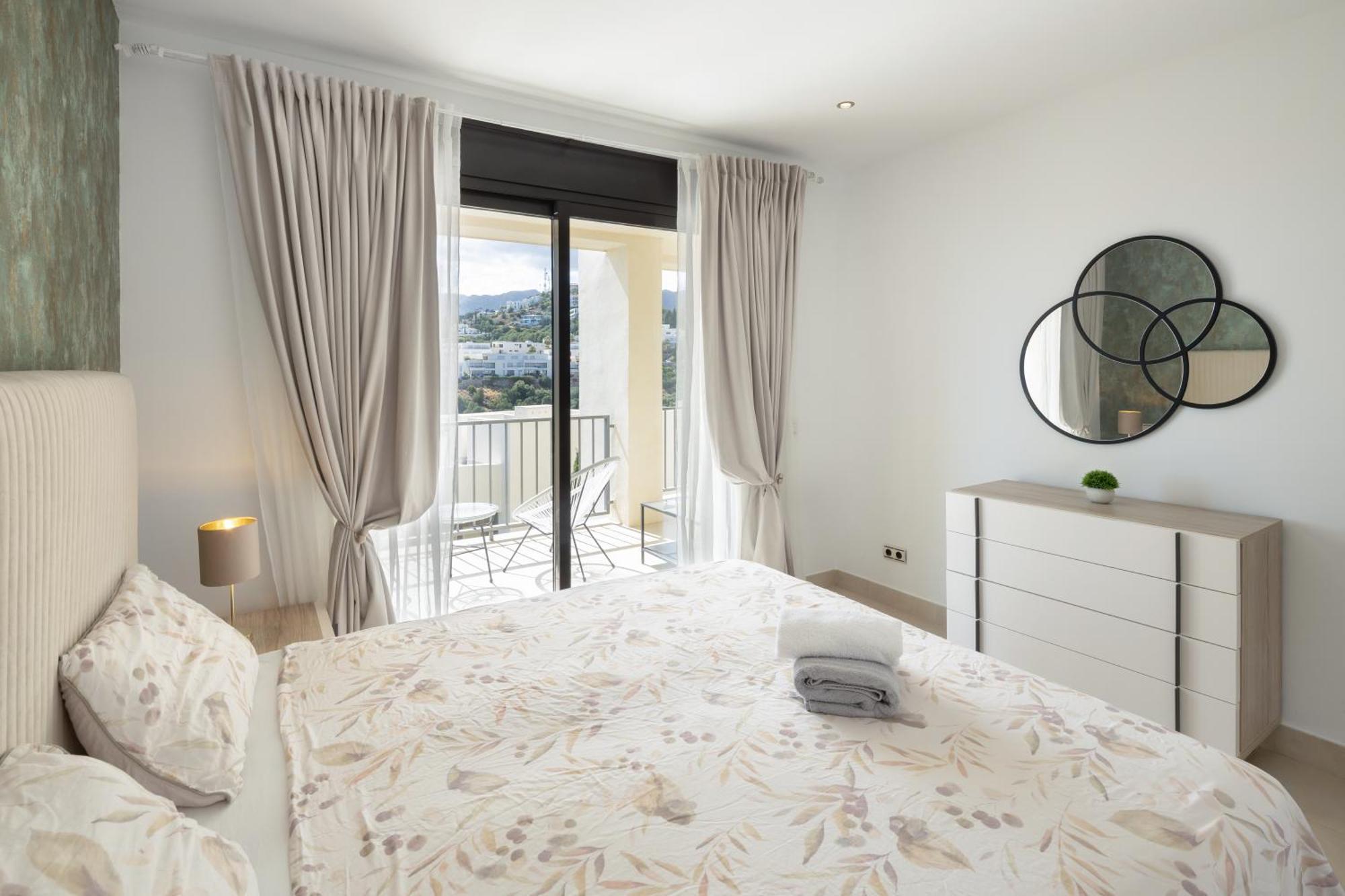 Spectacular Views - Luxury Apartment In Resort - Marbella Hills Buitenkant foto