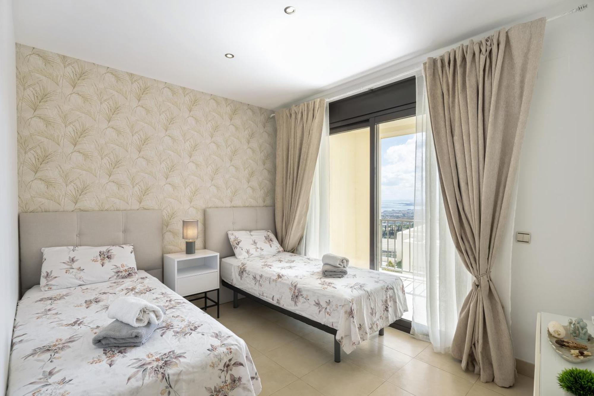 Spectacular Views - Luxury Apartment In Resort - Marbella Hills Buitenkant foto